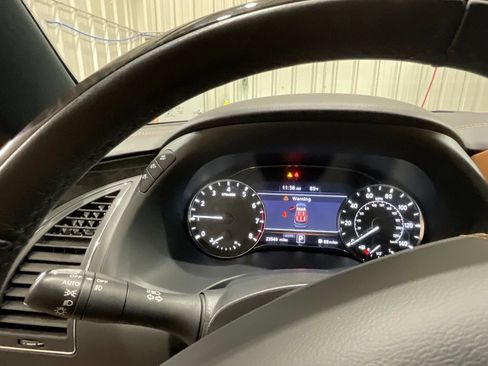 Used 2024 INFINITI QX80 Sensory w/ Cargo Package AWD/4WD image 18