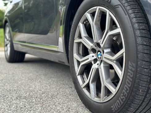 Used 2021 BMW X7 xDrive40i w/ Premium Package AWD/4WD image 8