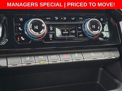 Used 2026 GMC Sierra 3500 AT4 image 31