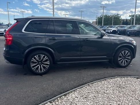 Used 2021 Volvo XC90 T6 Momentum w/ Advanced Package AWD/4WD image 2