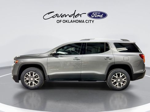 Used 2023 GMC Acadia SLE w/ Driver Convenience Package image 5