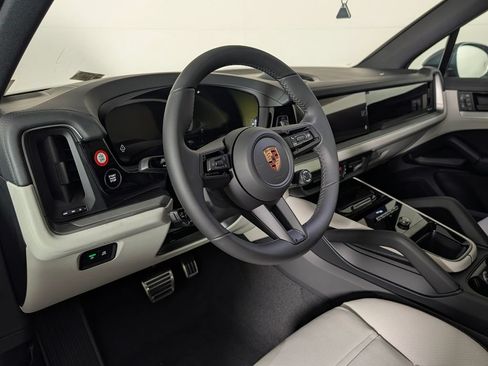 New 2026 Porsche Cayenne S AWD/4WD image 4