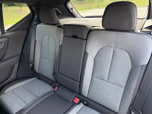 New 2026 Volvo XC40 B5 Core AWD/4WD image 23