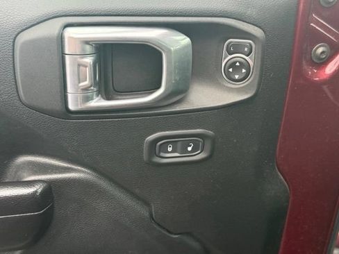 Used 2021 Jeep Gladiator Sport AWD/4WD image 26