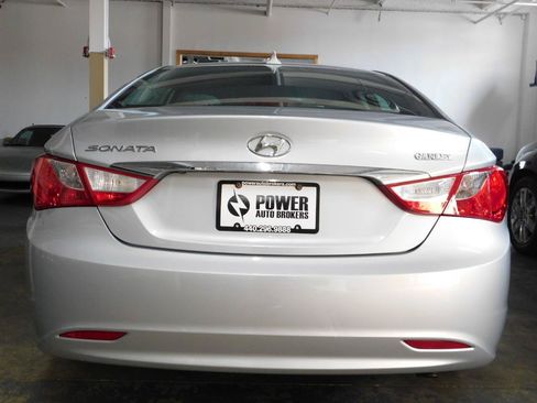 Used 2013 Hyundai Sonata GLS w/ Popular Equipment Pkg FWD image 7