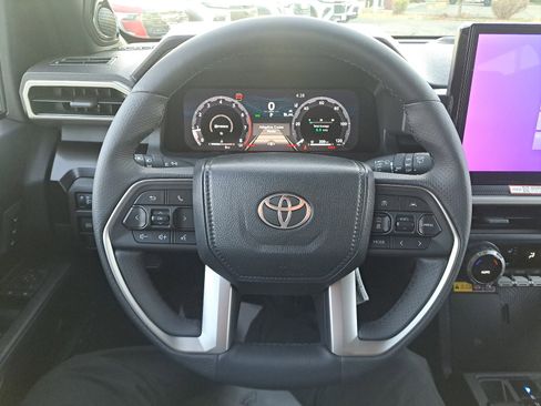 New 2025 Toyota 4Runner Limited image 40