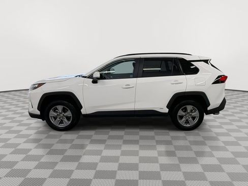 Used 2025 Toyota RAV4 XLE image 6