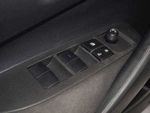 Certified 2022 Toyota Corolla LE image 12