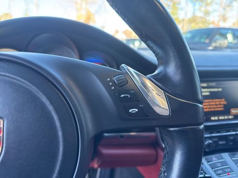 Used 2015 Porsche Panamera S image 20