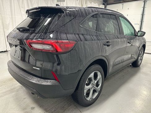 Used 2025 Ford Escape ST-Line image 7