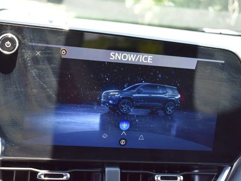 Used 2026 Chevrolet Equinox LT w/ Convenience Package II AWD/4WD image 25