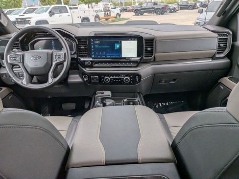 Used 2024 Chevrolet Silverado 1500 ZR2 w/ Technology Package AWD/4WD image 27