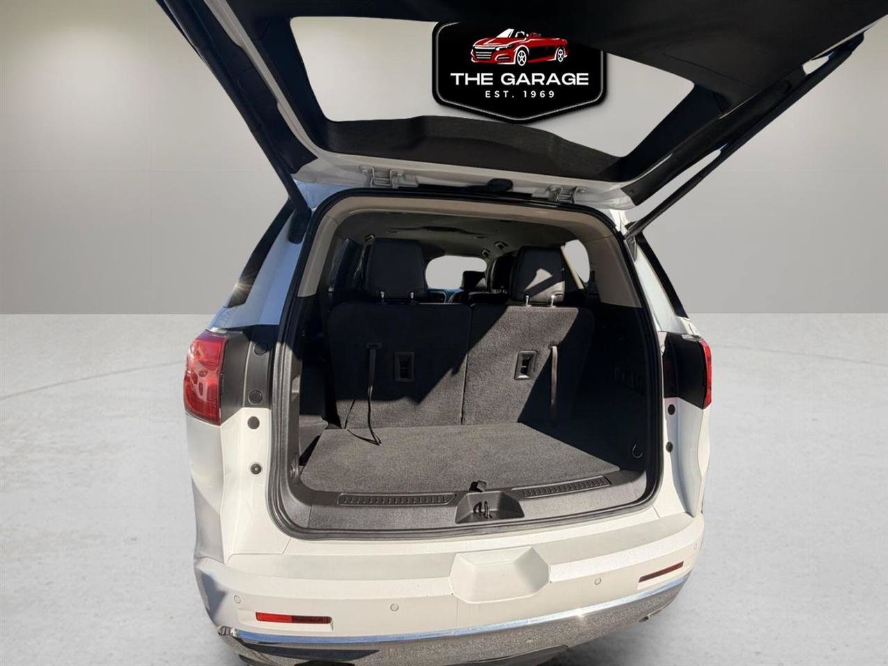Used 2019 GMC Acadia Denali AWD/4WD image 28