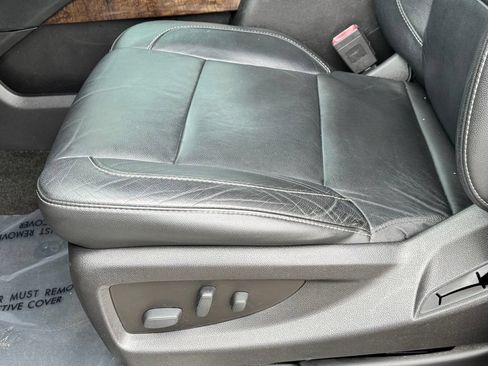 Used 2018 Chevrolet Tahoe LT RWD image 28