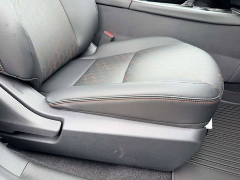 New 2026 Nissan Sentra SR w/ SR Premium Package FWD image 9