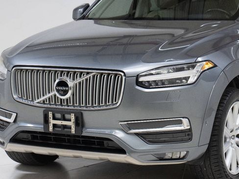 Used 2016 Volvo XC90 T6 Inscription w/ Vision Package AWD/4WD image 10