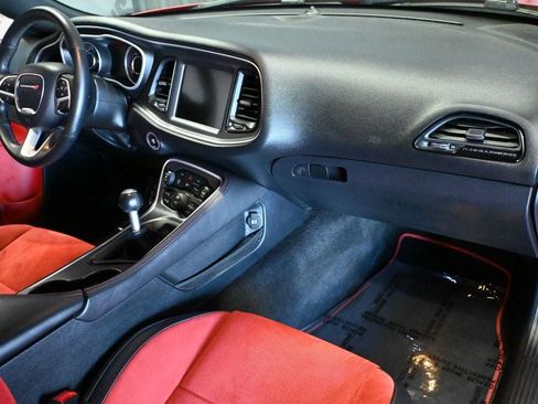 Used 2015 Dodge Challenger R/T Scat Pack w/ Leather Interior Group RWD image 12