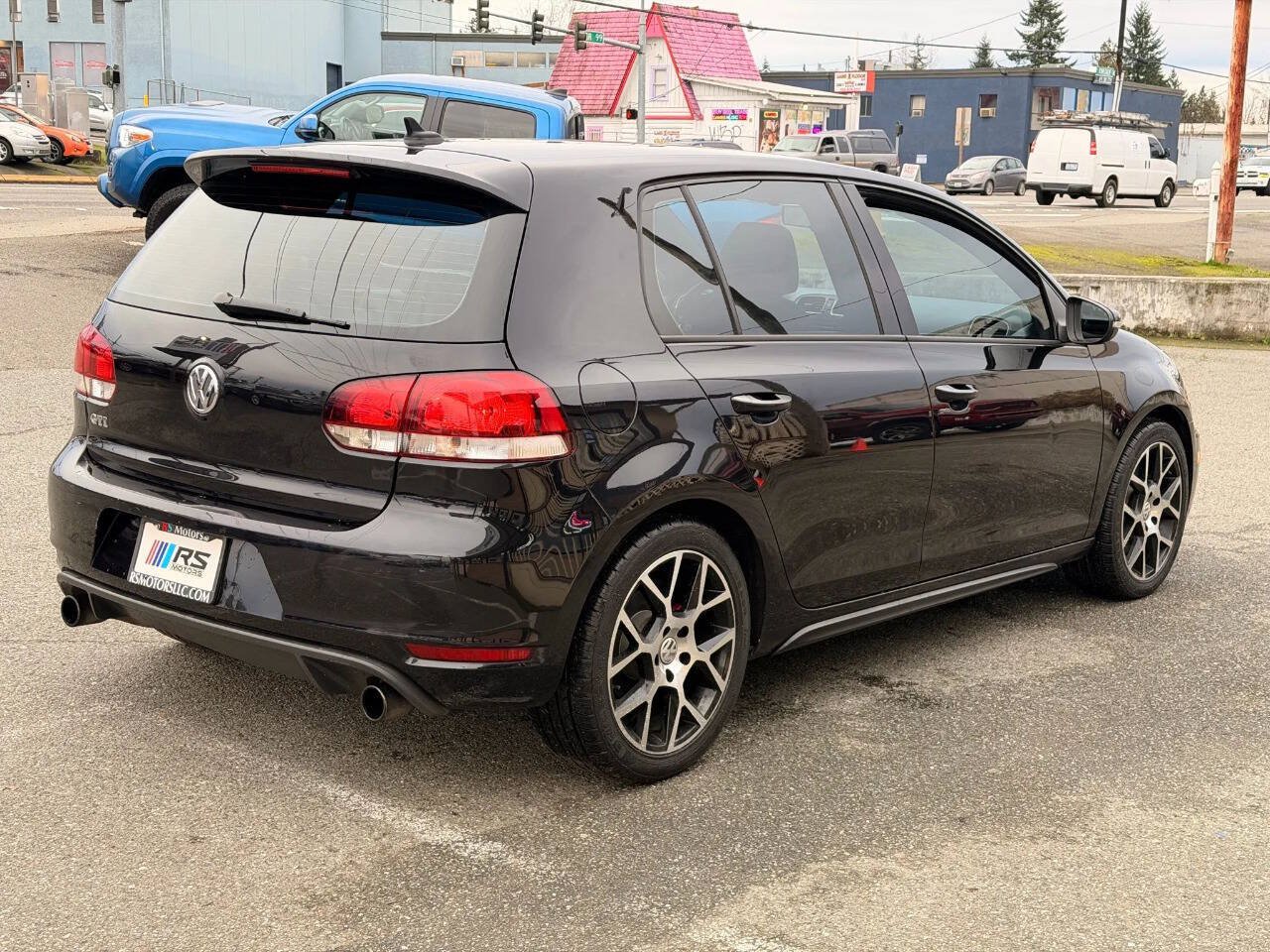 Used 2013 Volkswagen GTI 4-Door FWD image 5