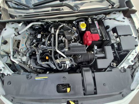 Used 2024 Nissan Sentra SR w/ SR Premium Package FWD image 31