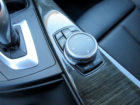 Used 2017 BMW 330i Sedan image 48