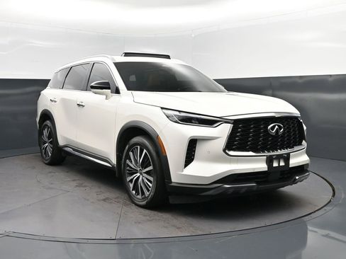 Certified 2023 INFINITI QX60 Sensory w/ Vision Package AWD/4WD image 9