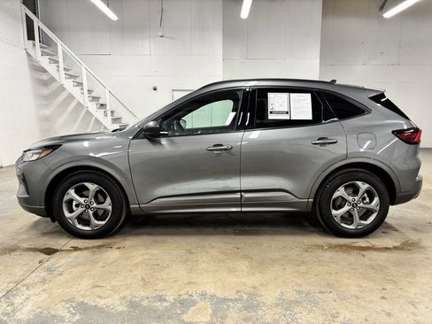 Used 2024 Ford Escape ST-Line w/ Tech Pack #1 image 4