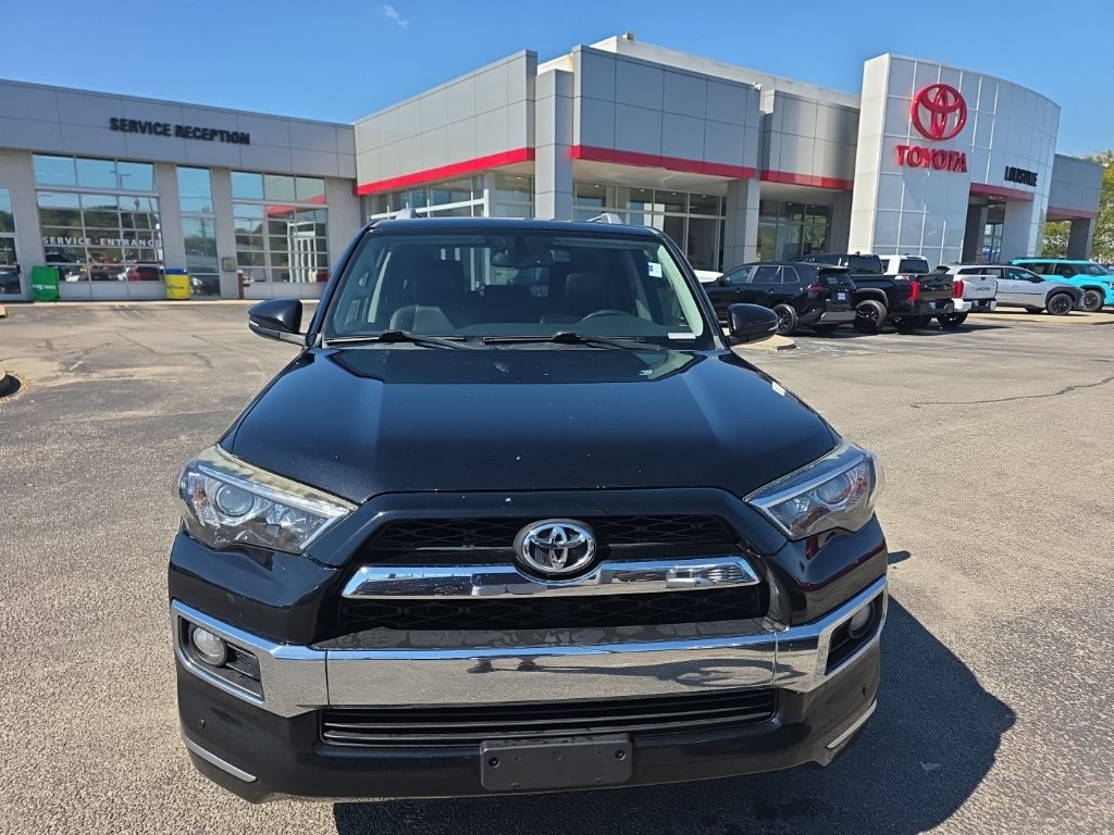 Used 2017 Toyota 4Runner Limited AWD/4WD image 3