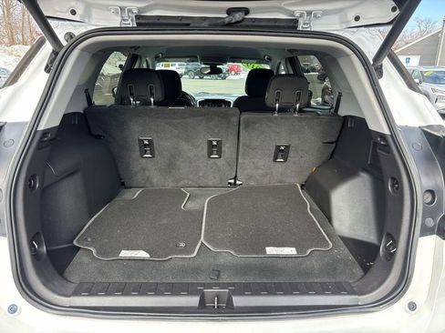 Used 2019 GMC Terrain SLE w/ Driver Convenience Package image 12