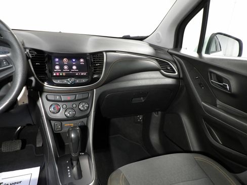 Used 2020 Chevrolet Trax LS w/ Tint and Cruise Package AWD/4WD image 11