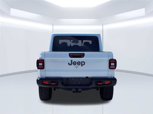 New 2026 Jeep Gladiator Rubicon w/ Steel Power Dome Hood Package AWD/4WD image 5