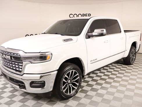 Used 2025 RAM 1500 Limited AWD/4WD image 11