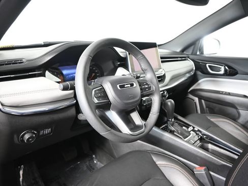 Used 2023 Jeep Compass Limited AWD/4WD image 22