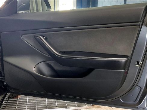 Used 2018 Tesla Model 3 Long Range AWD/4WD image 12