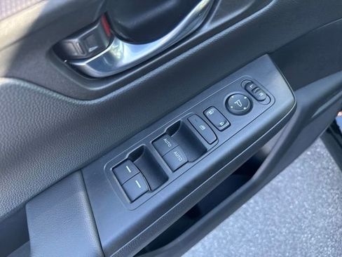 Certified 2025 Honda CR-V EX image 10
