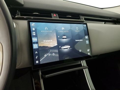 Used 2025 Land Rover Range Rover Velar Dynamic SE image 28