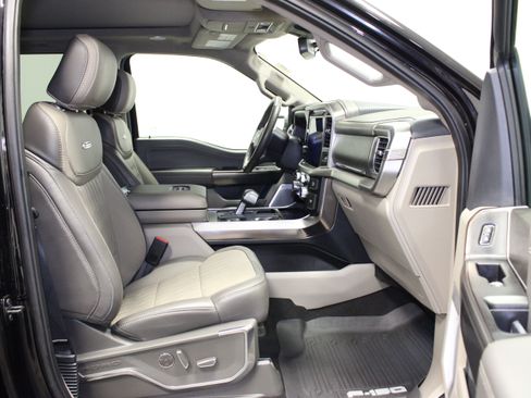 Used 2024 Ford F150 Platinum w/ Equipment Group 703A Plus AWD/4WD image 17