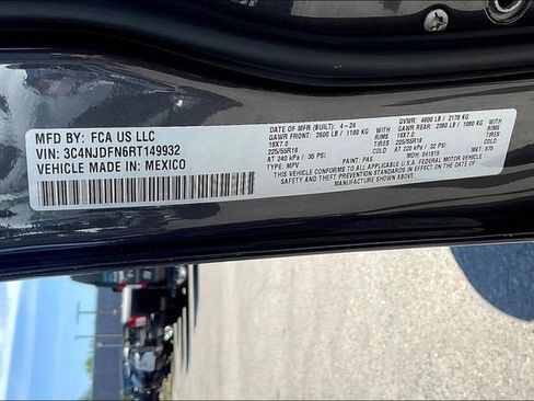 New 2024 Jeep Compass Latitude image 13