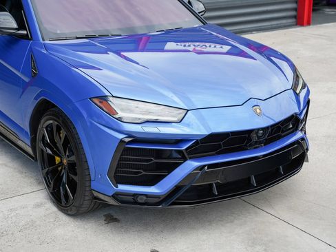 Used 2022 Lamborghini Urus AWD/4WD image 7