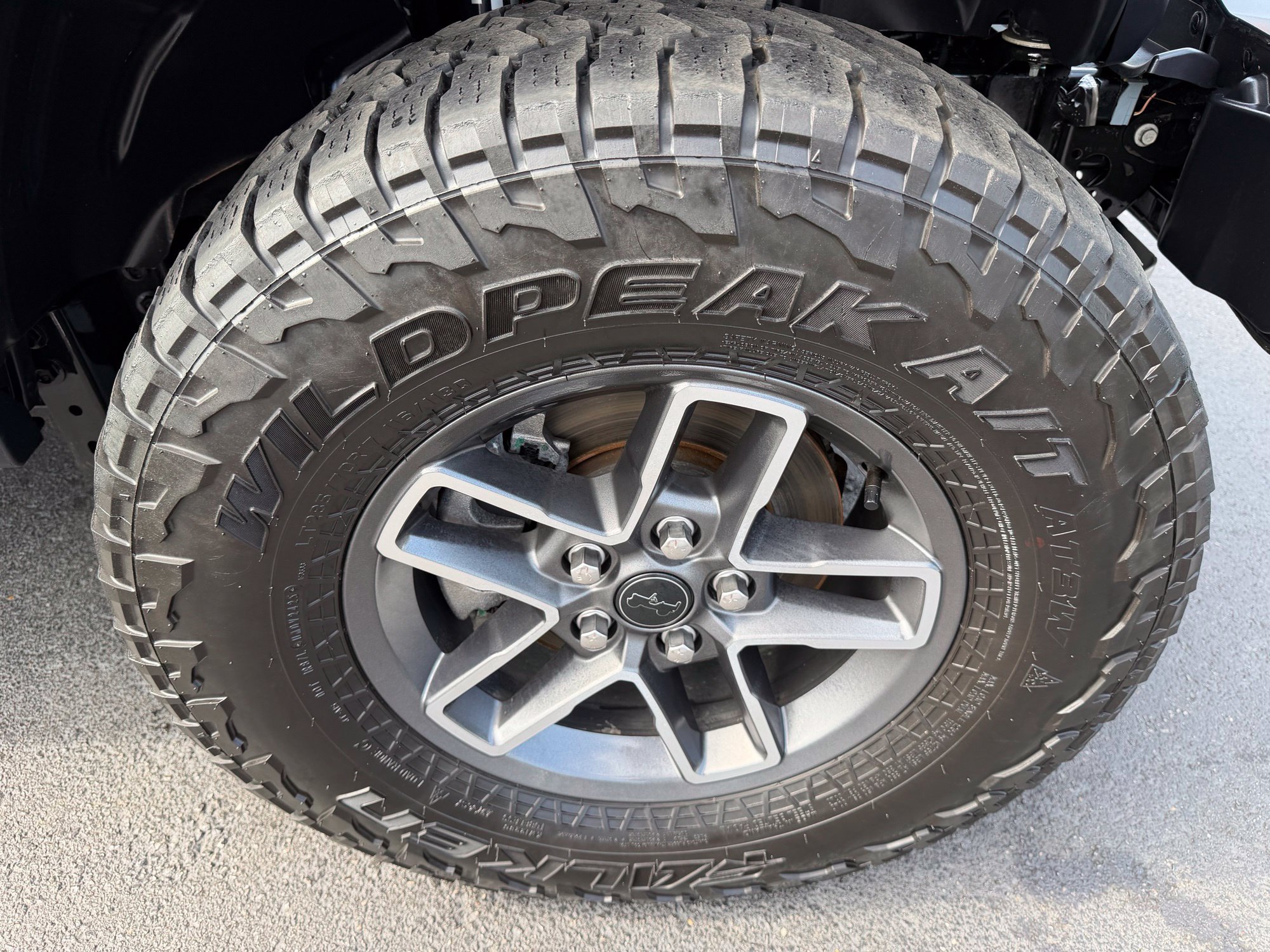 Used 2026 Jeep Gladiator Mojave AWD/4WD image 9