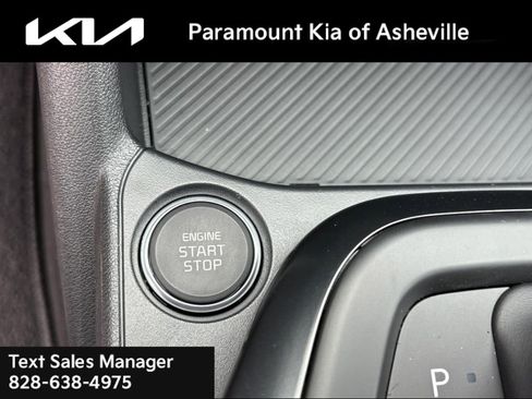 New 2025 Kia K4 LXS image 13