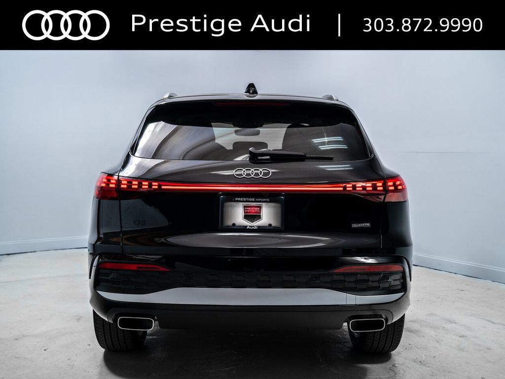 Used 2025 Audi Q5 Premium Plus w/ Premium Plus AWD/4WD image 7