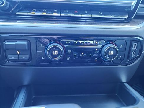 Certified 2026 Chevrolet Silverado 1500 RST AWD/4WD image 29