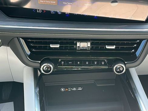 New 2025 Chevrolet Tahoe Premier image 21