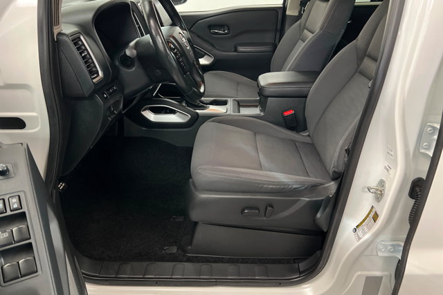 Used 2024 Nissan Frontier SV w/ SV Convenience Package AWD/4WD image 17
