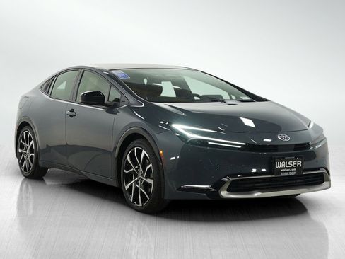 Used 2024 Toyota Prius Prime XSE Premium image 9