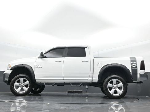 Used 2019 RAM 1500 Classic SLT image 29