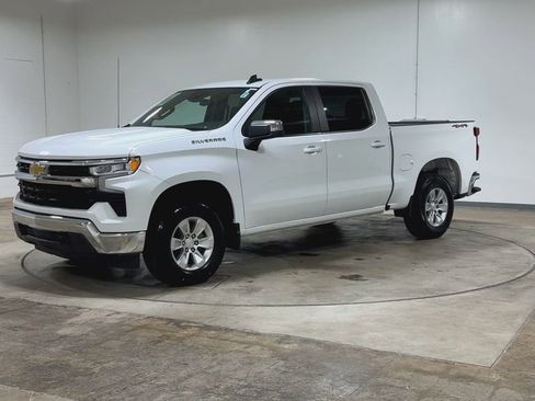 Used 2023 Chevrolet Silverado 1500 LT w/ Work Truck Package AWD/4WD image 4
