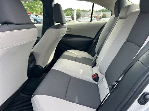 Used 2026 Toyota Corolla LE FWD image 11