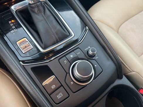 Used 2019 MAZDA CX-5 Touring image 25
