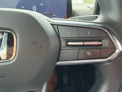 Used 2024 Honda Prologue EX image 12